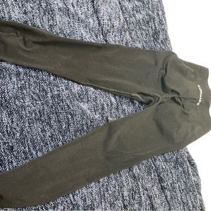 Alphalete scrunch leggings